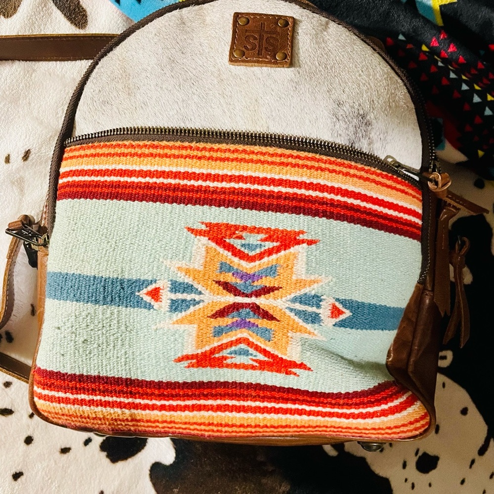 sTs Ranchwear backpack with built in handgun holster.